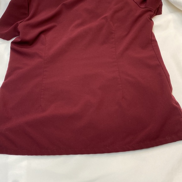 Figs Scrub Top XS maroon - Picture 8 of 14